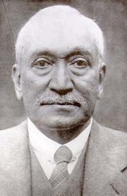 Abdullah Yusuf Ali- the respected Islamic educationalist and scholar who recruited Alexander Wilson to Islamia College in 1925. Image: Wikipedia Commons.